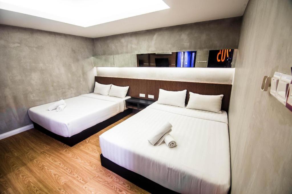 Monaco Boutique Hotel Sadong Jaya Kota Kinabalu Exterior photo